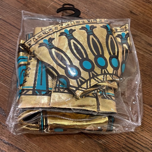 NWT Chasing Fireflies Cleopatra and Pharaoh Egyptian Accessory Set for Adults - Picture 4 of 4